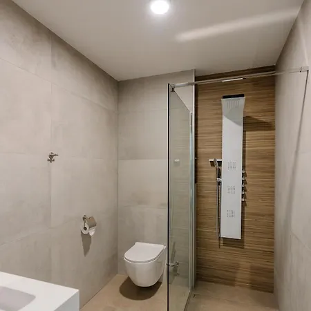 Hébergement de vacances La Ferme D'auwez - Horizon - 6 Pers Avec Sauna Et Piscine Partages Ciney